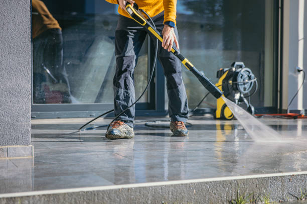 Best Commercial Building Pressure Washing  in Petersburg, IN